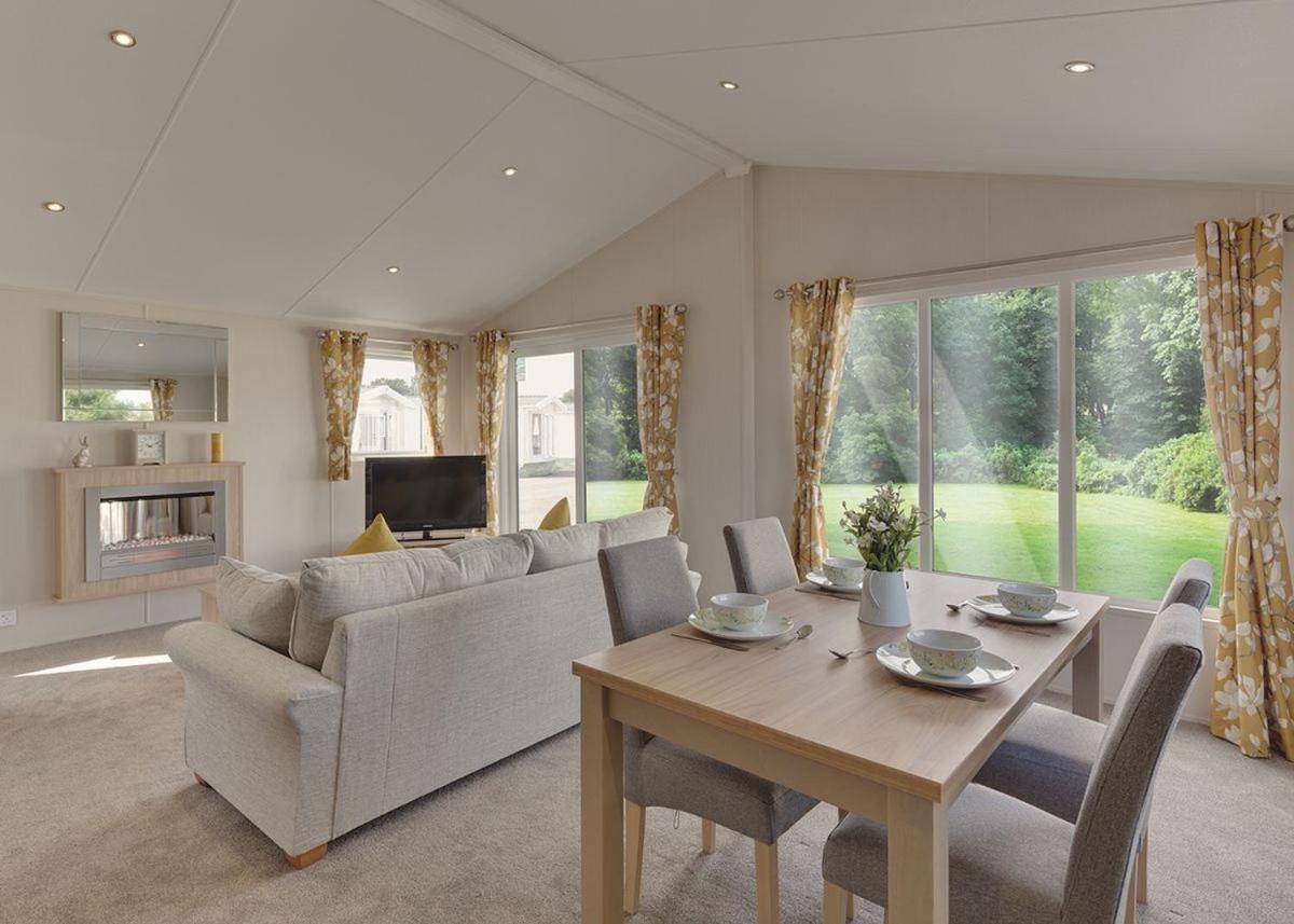 Отель Queensberry Bay Leisure Park Powfoot Экстерьер фото